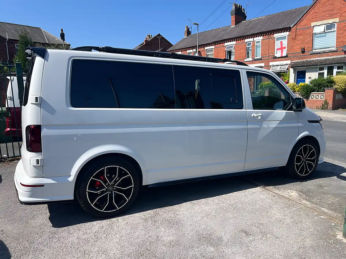 Used 2020 Volkswagen Transporter Startline White - Interior and Exterior details 9