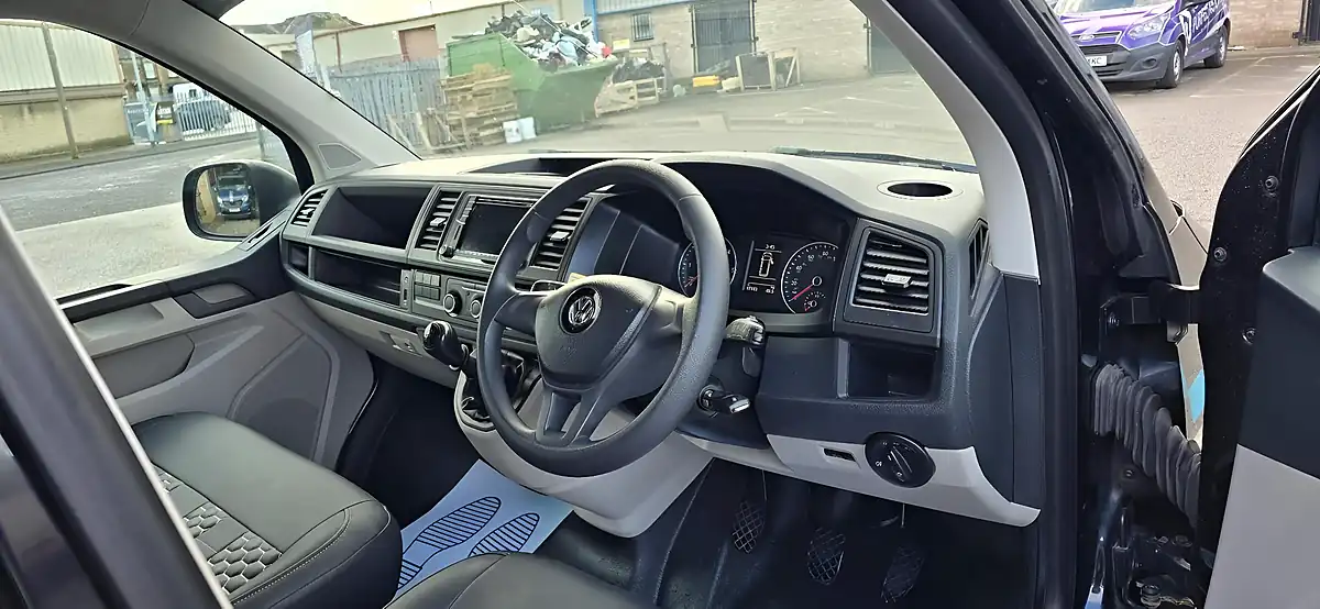 Used 2020 Volkswagen Transporter T30 Startline Black - Interior and Exterior details 13