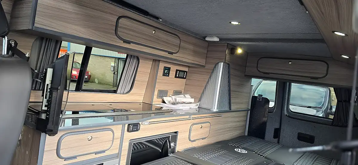 Used 2020 Volkswagen Transporter T30 Startline Black - Interior and Exterior details 14