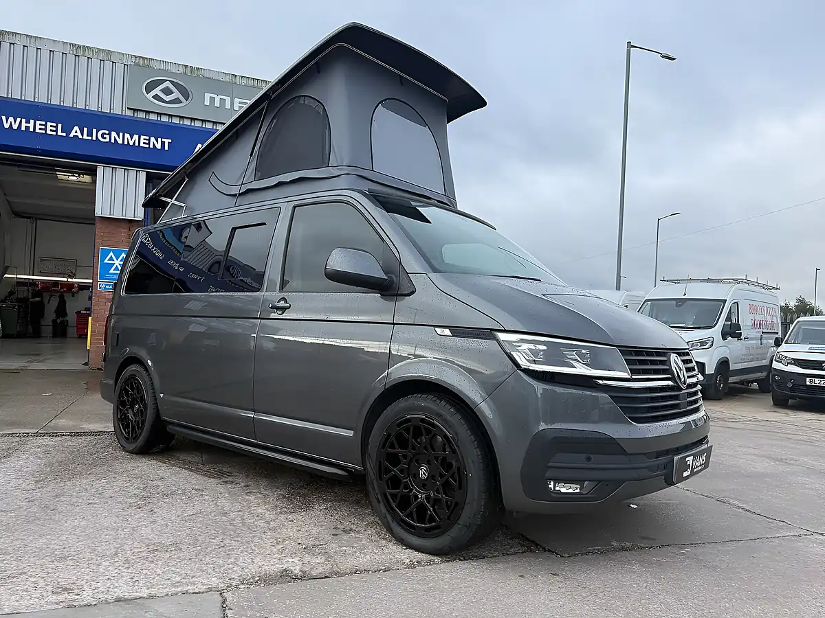 Used 2020 Volkswagen Transporter T32 Highline Grey - Interior and Exterior details 10