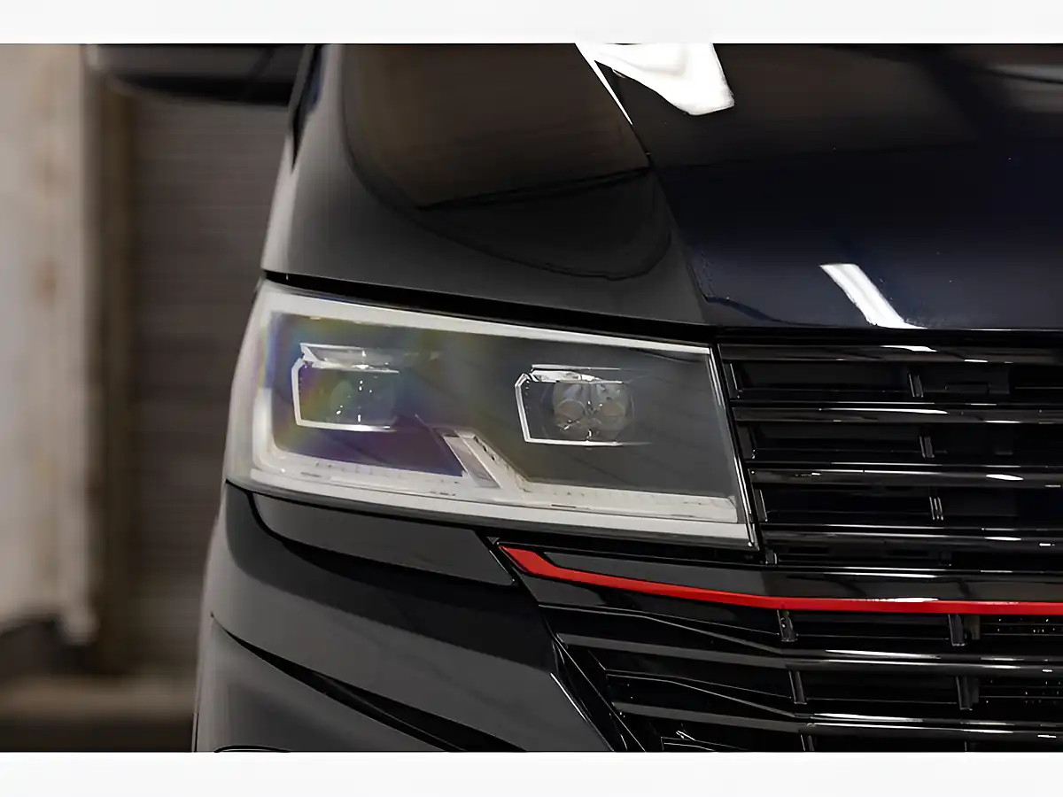 Used 2020 Volkswagen Transporter T32 Highline Kombi Double Cab Black - Interior and Exterior details 18