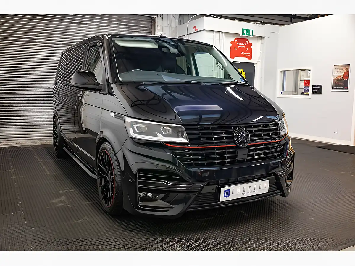 Used 2020 Volkswagen Transporter T32 Highline Kombi Double Cab Black - Interior and Exterior details 3