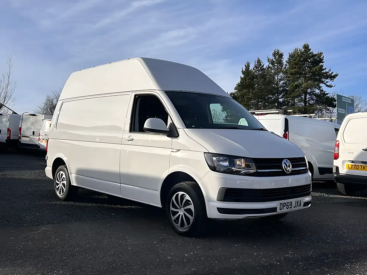 Used 2020 Volkswagen Transporter Trendline White - Interior and Exterior details 2