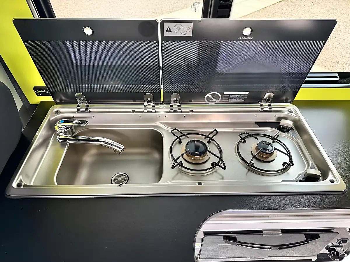 Used 2020 Volkswagen Transporter Xscape Camper Grape Yellow - Interior and Exterior details 15