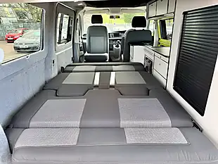 Used 2020 Volkswagen Transporter Xscape Camper Grape Yellow - Interior and Exterior details 17