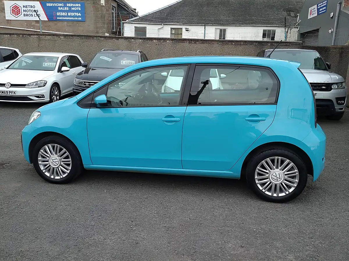 Used 2020 Volkswagen Up! Blue - Interior and Exterior details 3