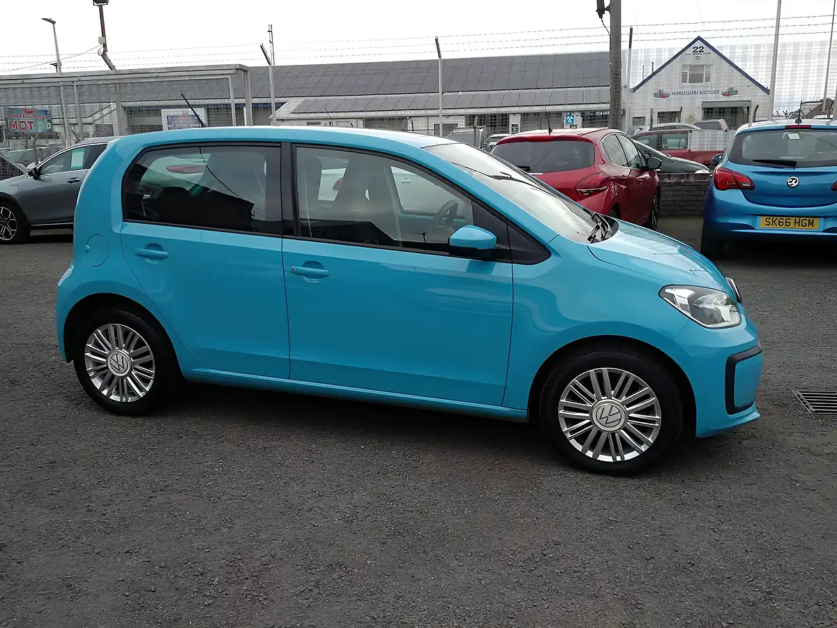 Used 2020 Volkswagen Up! Blue - Interior and Exterior details 8