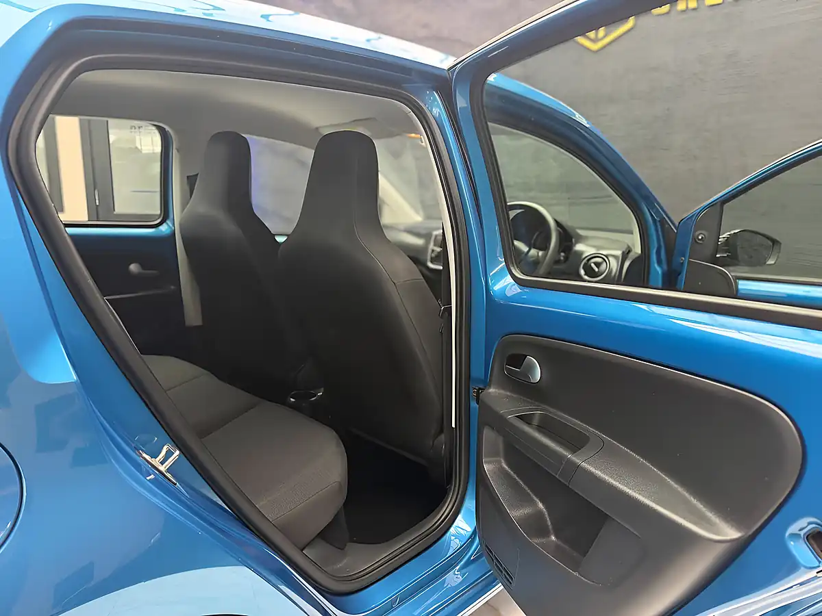 Used 2020 Volkswagen Up! Move Up! Blue - Interior and Exterior details 17