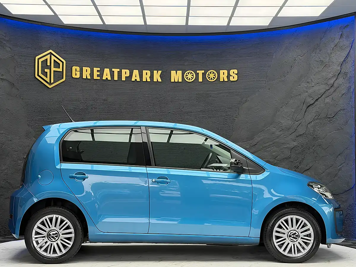 Used 2020 Volkswagen Up! Move Up! Blue - Interior and Exterior details 4