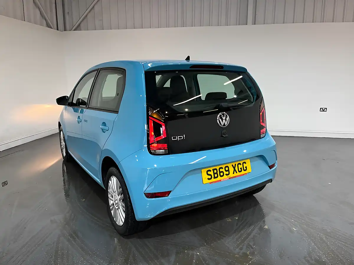 Used 2020 Volkswagen Up! Move Up! Blue - Interior and Exterior details 16