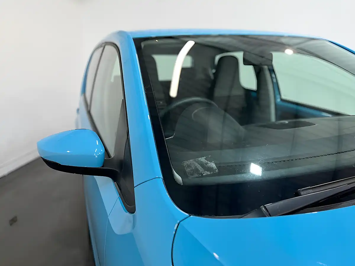 Used 2020 Volkswagen Up! Move Up! Blue - Interior and Exterior details 6