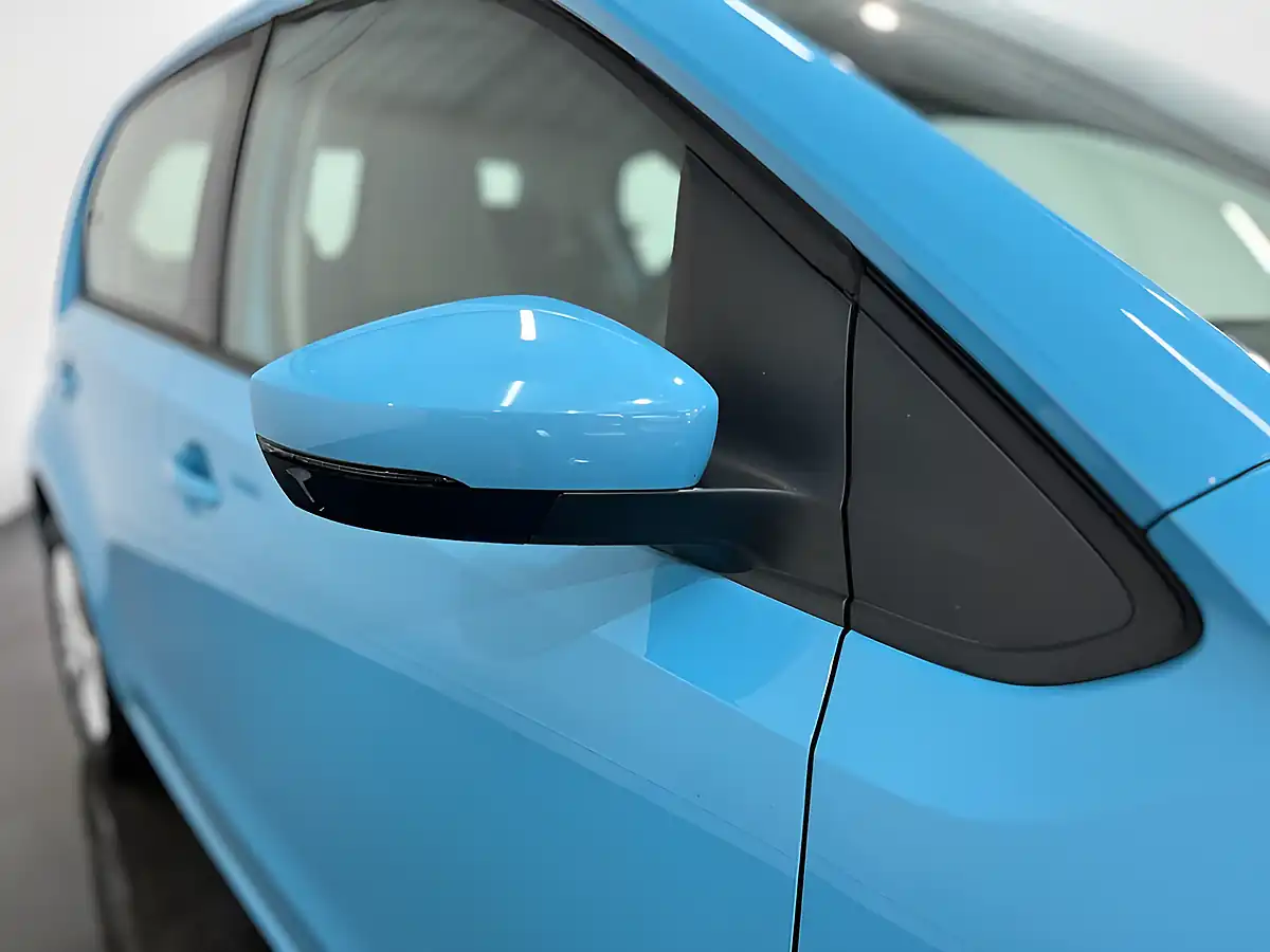 Used 2020 Volkswagen Up! Move Up! Blue - Interior and Exterior details 7