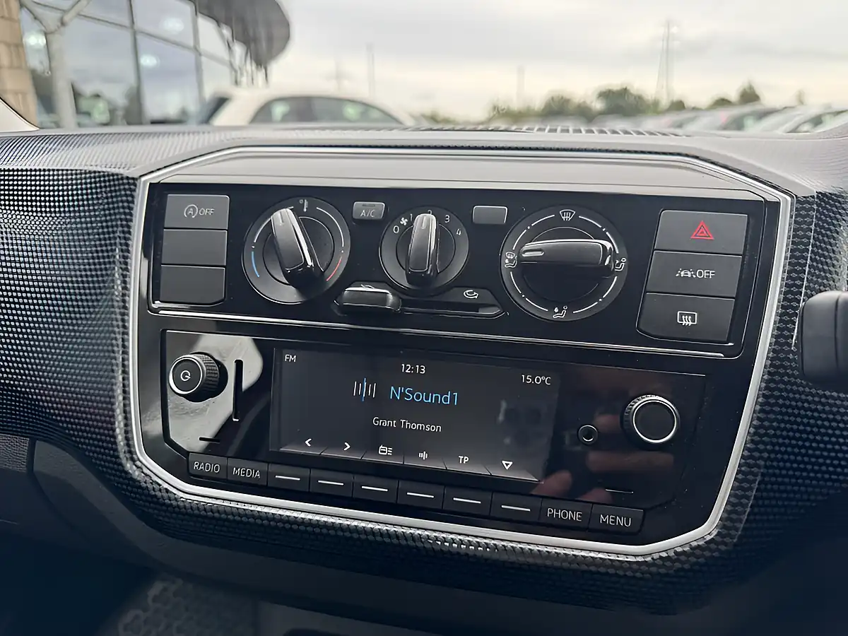 Used 2020 Volkswagen Up Up Red - Interior and Exterior details 13
