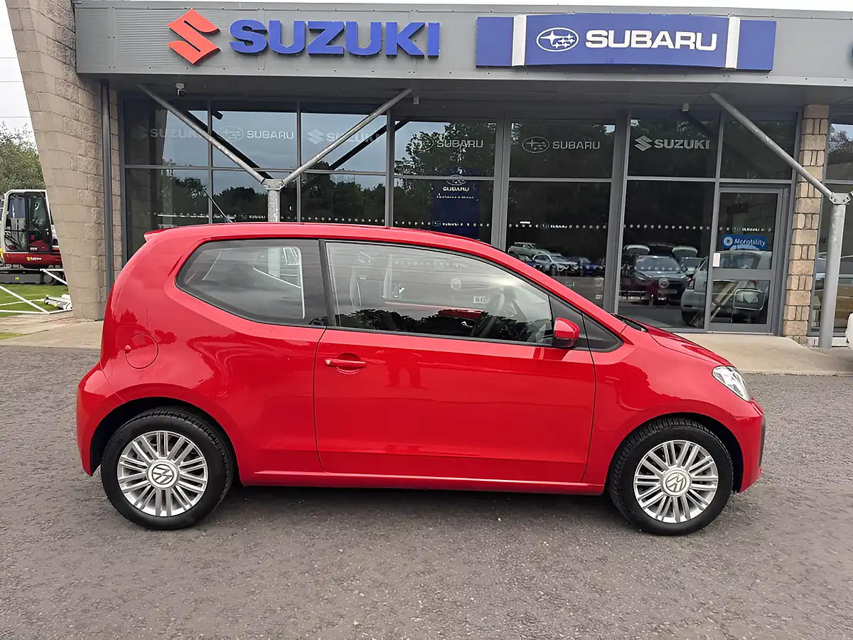 Used 2020 Volkswagen Up Up Red - Interior and Exterior details 9
