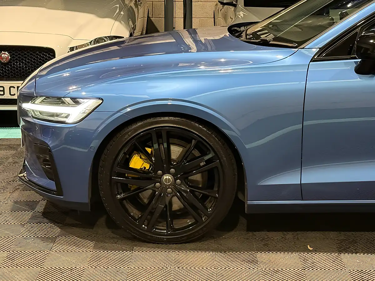Used 2020 Volvo S60 R-Design Plus Blue - Interior and Exterior details 14