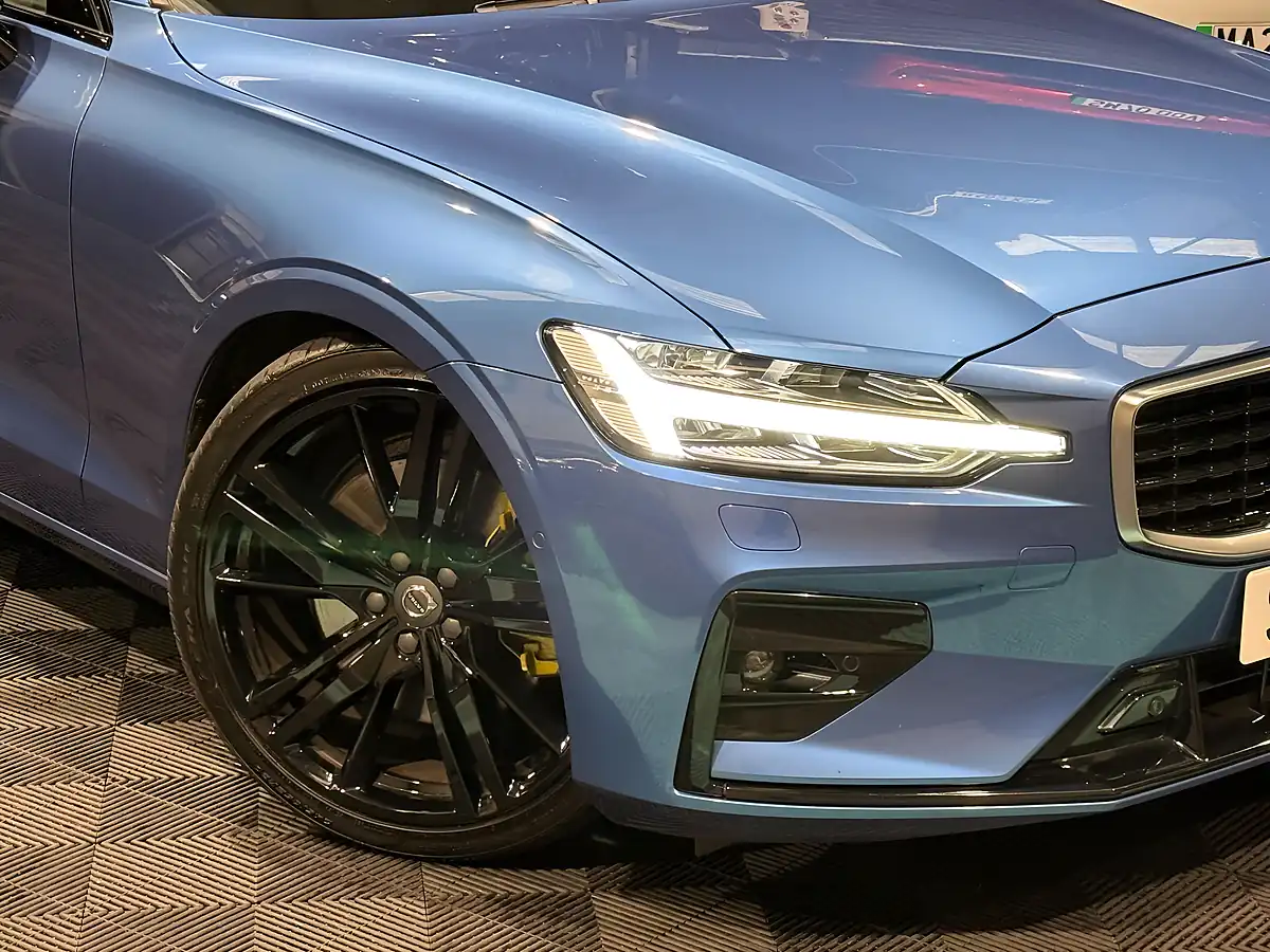Used 2020 Volvo S60 R-Design Plus Blue - Interior and Exterior details 15