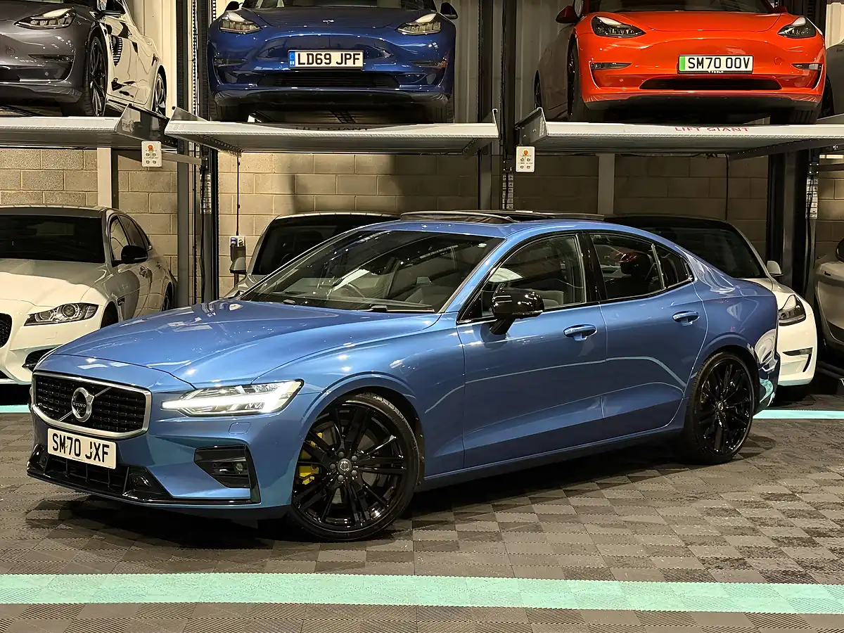Used 2020 Volvo S60 R-Design Plus Blue - Interior and Exterior details 5