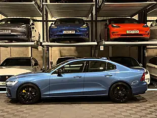 Used 2020 Volvo S60 R-Design Plus Blue - Interior and Exterior details 6
