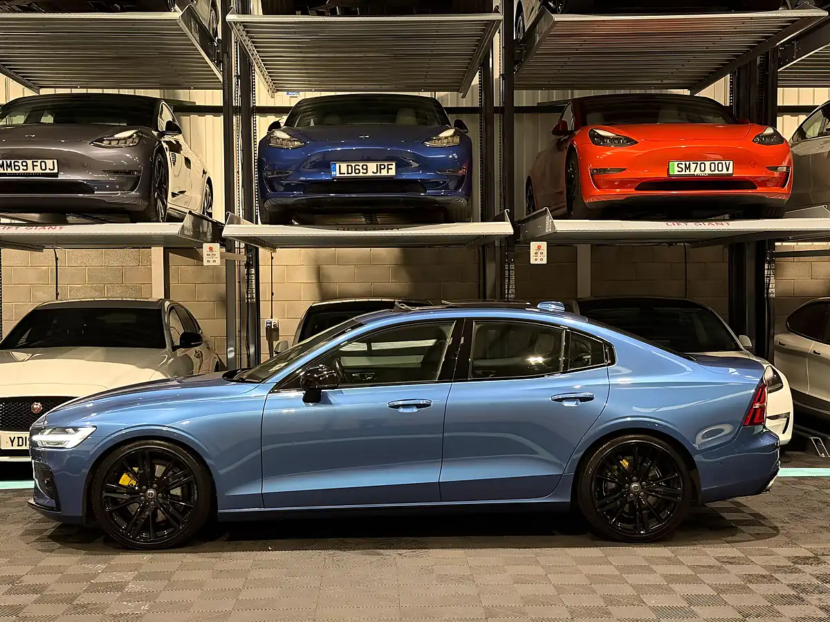 Used 2020 Volvo S60 R-Design Plus Blue - Interior and Exterior details 6