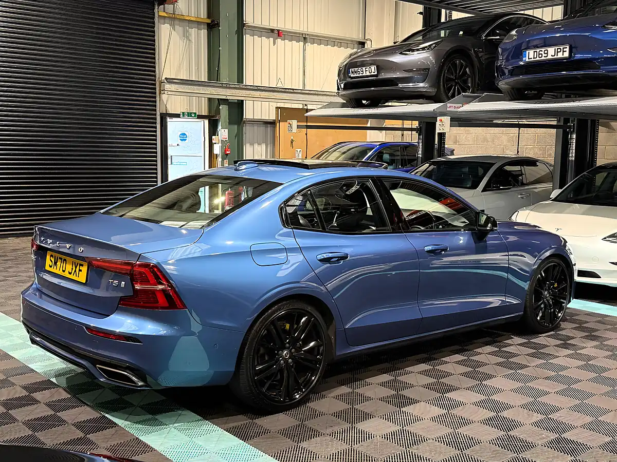 Used 2020 Volvo S60 R-Design Plus Blue - Interior and Exterior details 9