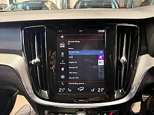 Used 2020 Volvo S60 R-Design Plus Blue - Interior and Exterior details 18
