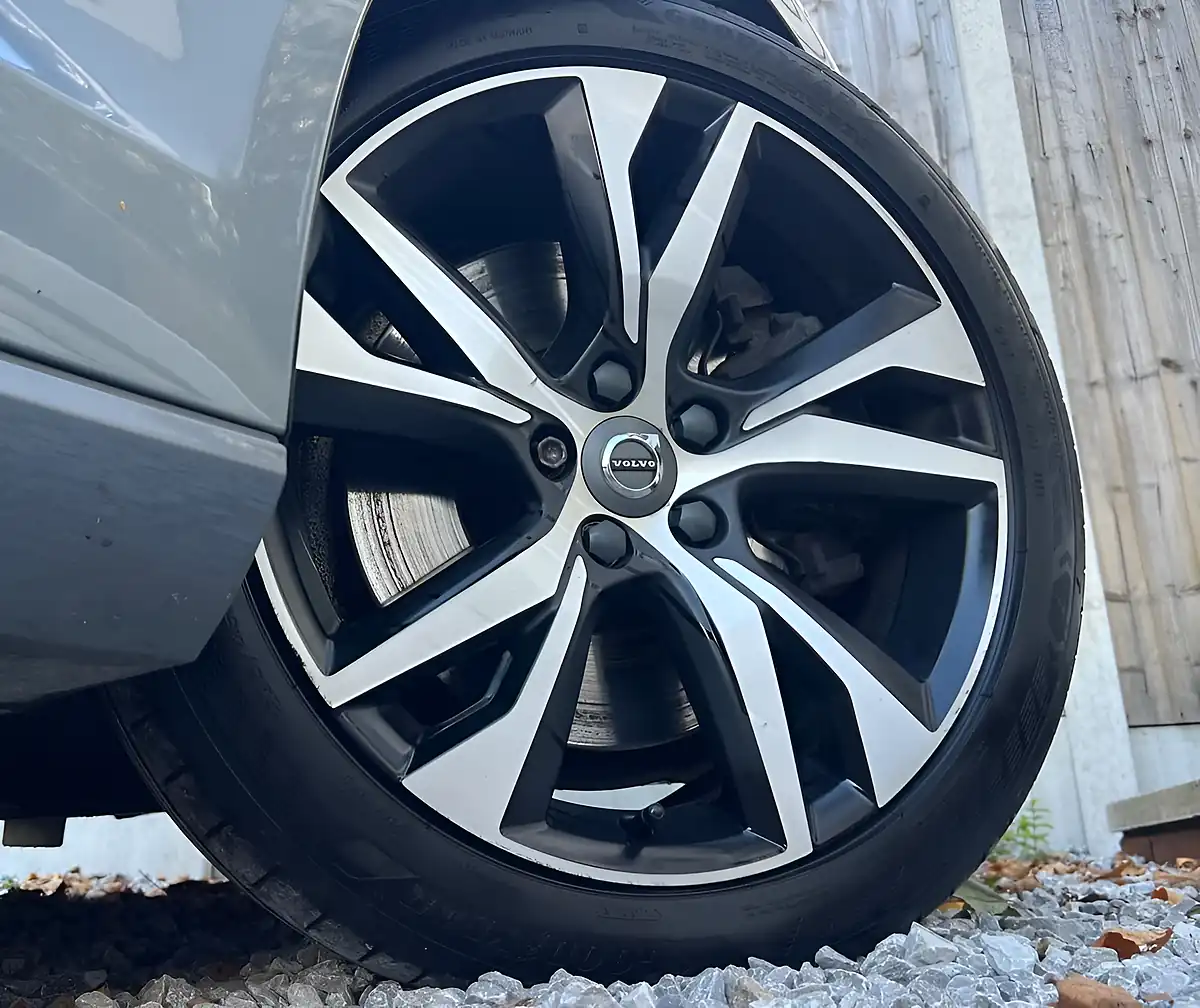 Used 2020 Volvo S60 R-Design Plus Grey - Interior and Exterior details 8