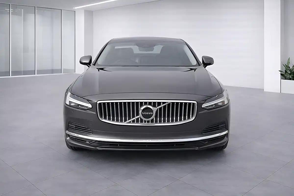 Used 2020 Volvo S90 Inscription Grey - Interior and Exterior details 6