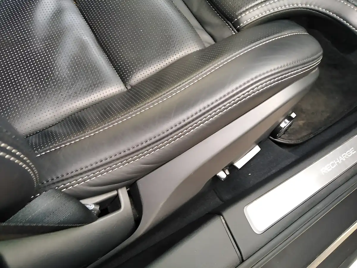 Used 2020 Volvo S90 Inscription Grey - Interior and Exterior details 9