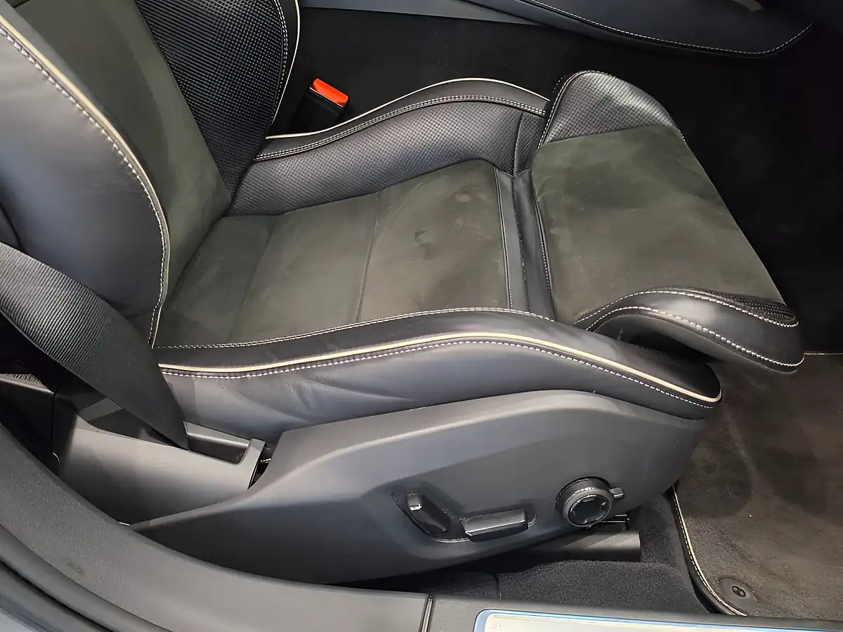 Used 2020 Volvo S90 R-Design Plus Grey - Interior and Exterior details 20