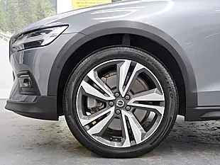 Used 2020 Volvo V60 Cross Country Plus Grey - Interior and Exterior details 20
