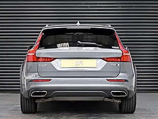 Used 2020 Volvo V60 Cross Country Plus Grey - Interior and Exterior details 5