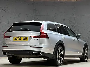 Used 2020 Volvo V60 Cross Country Plus Silver - Interior and Exterior details 13