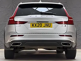 Used 2020 Volvo V60 Cross Country Plus Silver - Interior and Exterior details 14