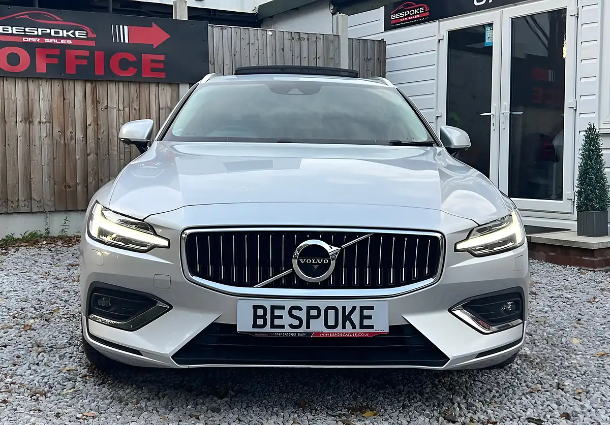 Used 2020 Volvo V60 Inscription Plus Silver - Interior and Exterior details 11