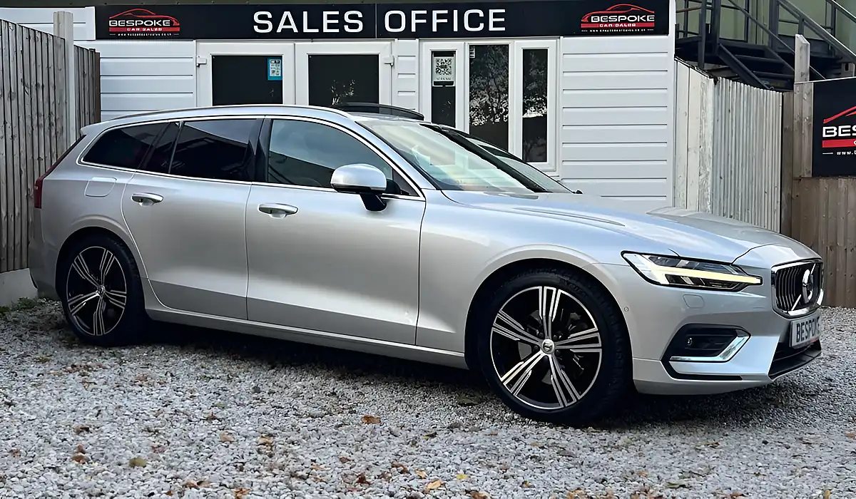 Used 2020 Volvo V60 Inscription Plus Silver - Interior and Exterior details 3