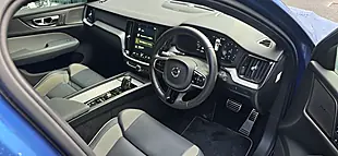 Used 2020 Volvo V60 R-Design Blue - Interior and Exterior details 4