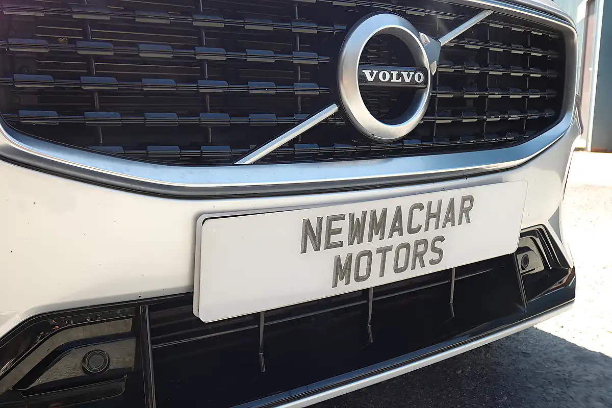 Used 2020 Volvo V60 R-Design Plus Bright Silver - Interior and Exterior details 6