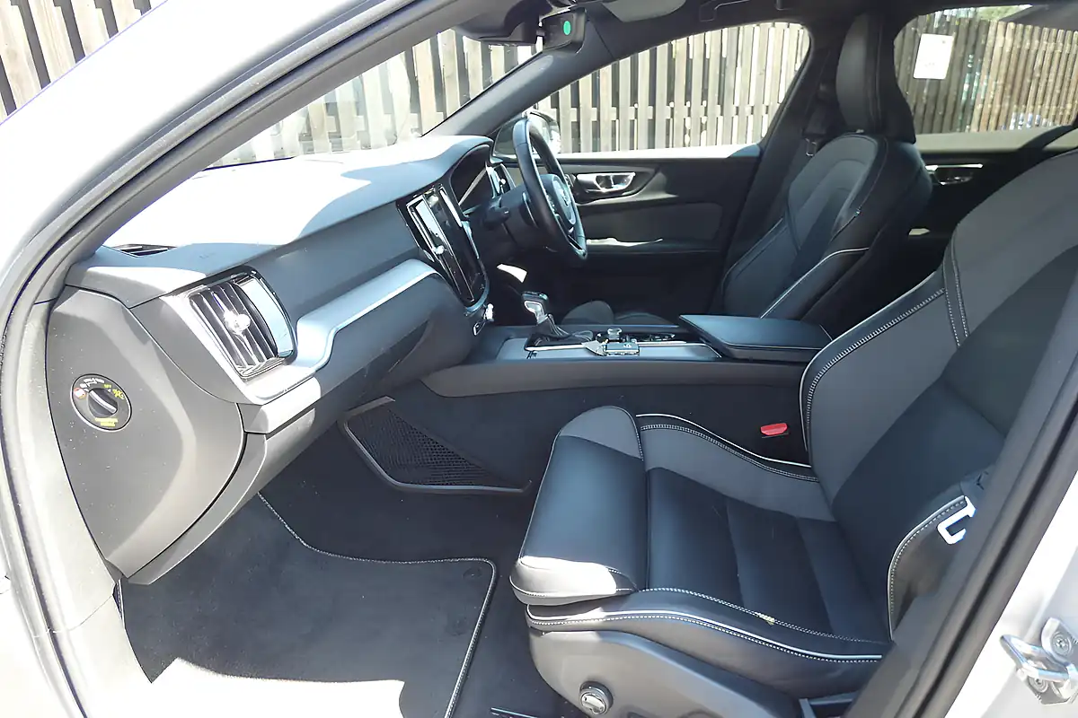 Used 2020 Volvo V60 R-Design Plus Bright Silver - Interior and Exterior details 8