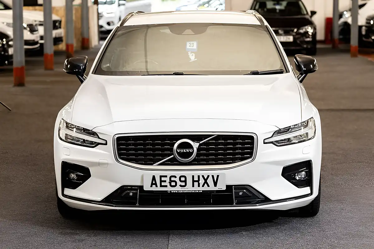 Used 2020 Volvo V60 R-Design White - Interior and Exterior details 2