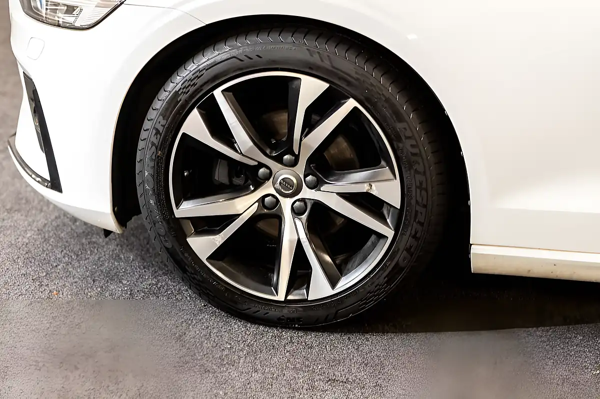Used 2020 Volvo V60 R-Design White - Interior and Exterior details 4