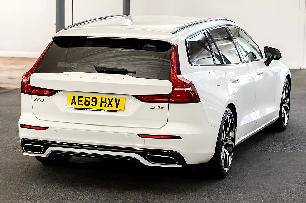 Used 2020 Volvo V60 R-Design White - Interior and Exterior details 7