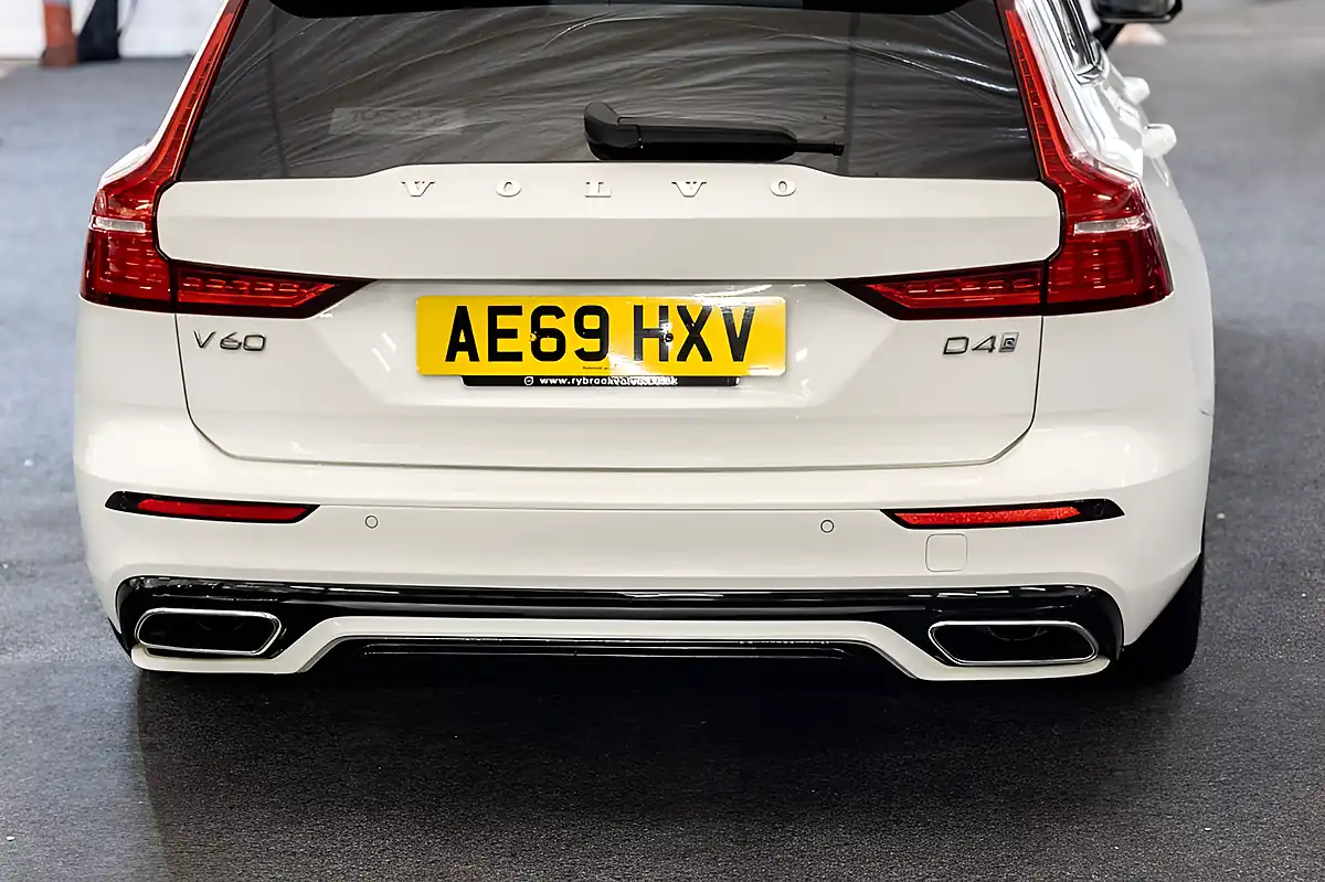 Used 2020 Volvo V60 R-Design White - Interior and Exterior details 8
