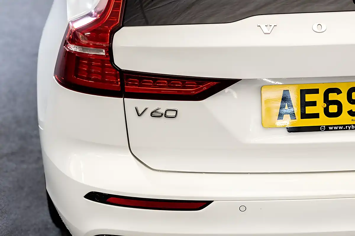 Used 2020 Volvo V60 R-Design White - Interior and Exterior details 9