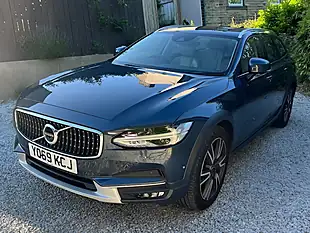Used 2020 Volvo V90 Cross Country Plus Blue - Interior and Exterior details 8