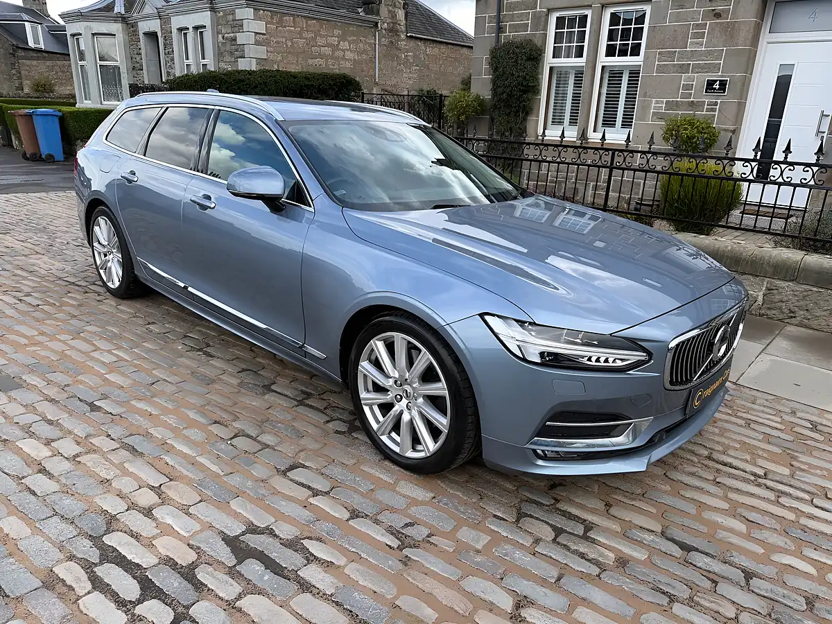 Used 2020 Volvo V90 Inscription Plus Mussel Blue - Interior and Exterior details 11