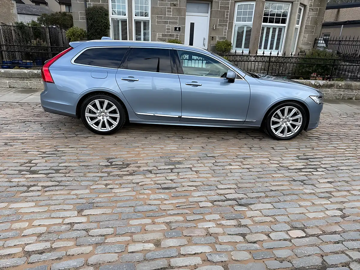 Used 2020 Volvo V90 Inscription Plus Mussel Blue - Interior and Exterior details 5