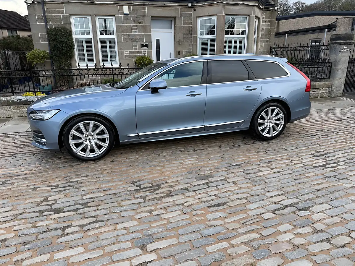 Used 2020 Volvo V90 Inscription Plus Mussel Blue - Interior and Exterior details 7