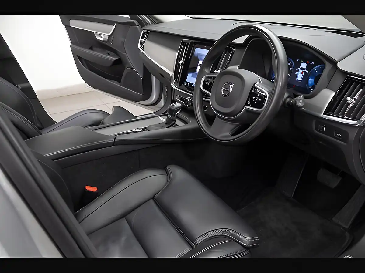 Used 2020 Volvo V90 Inscription Plus Silver - Interior and Exterior details 14