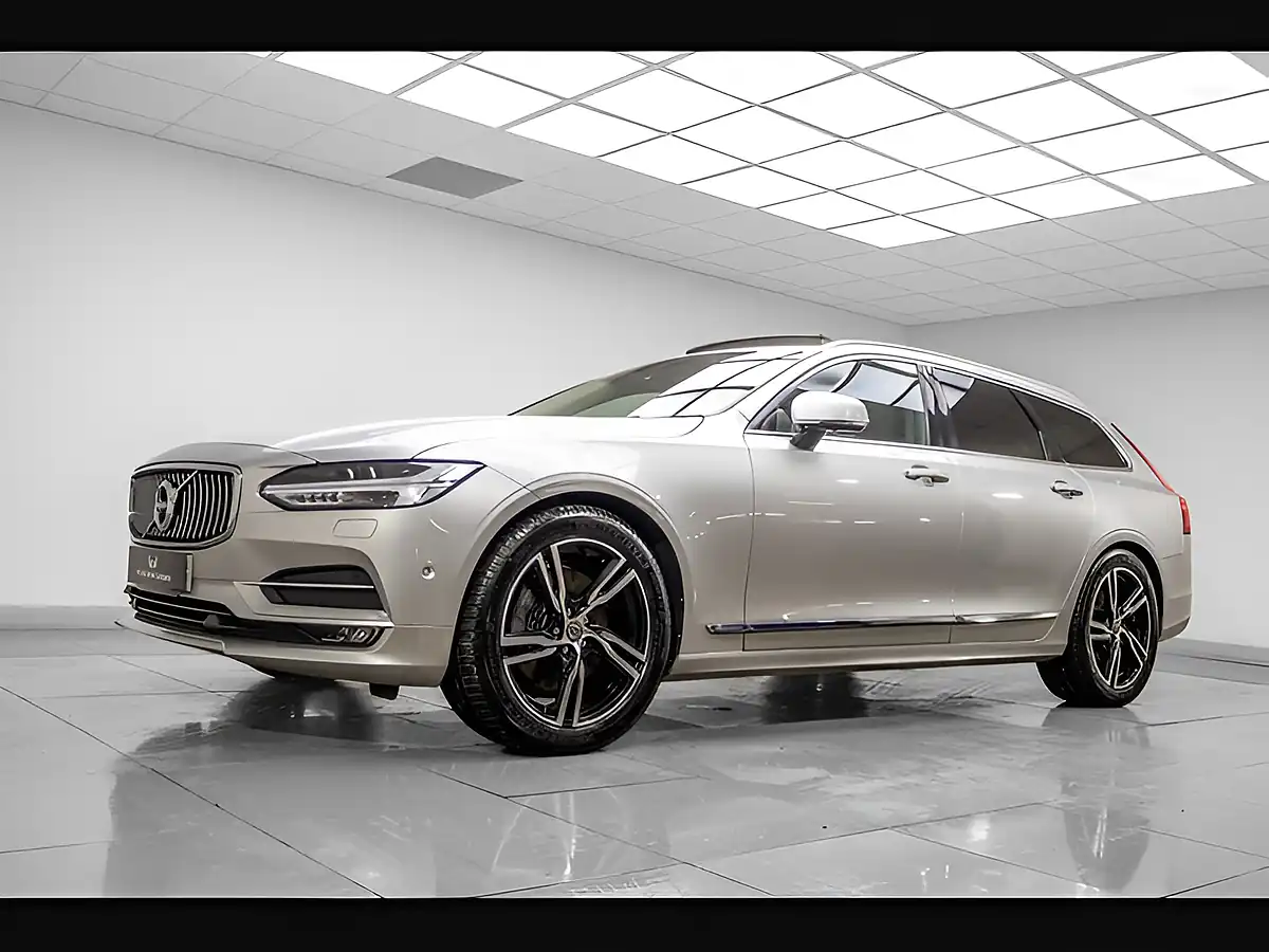 Used 2020 Volvo V90 Inscription Plus Silver - Interior and Exterior details 2