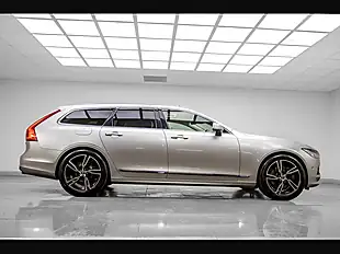 Used 2020 Volvo V90 Inscription Plus Silver - Interior and Exterior details 7